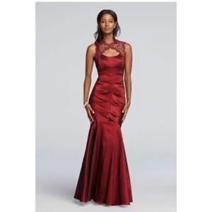 Crimson Winter Ball Dress. Mermaid style Size 4. Floor length. Lace detail neck.